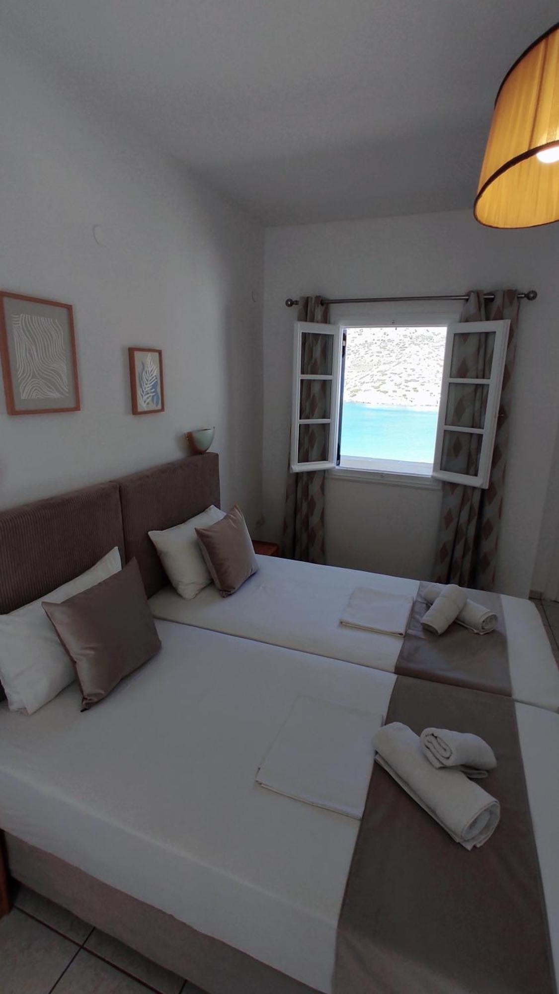 Astrofegia Rooms And Apartments Kamares  Extérieur photo